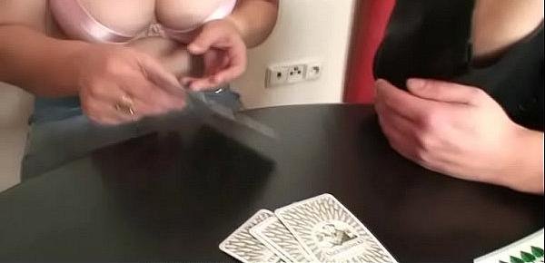 trendsOld granny loses strip poker and fucked